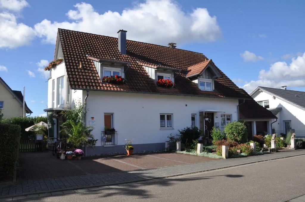 Double Two Lodge Kappel-Grafenhausen Exterior photo